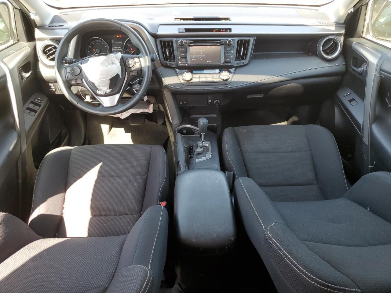 2T3RFREV0HW598421 TOYOTA RAV4 2017