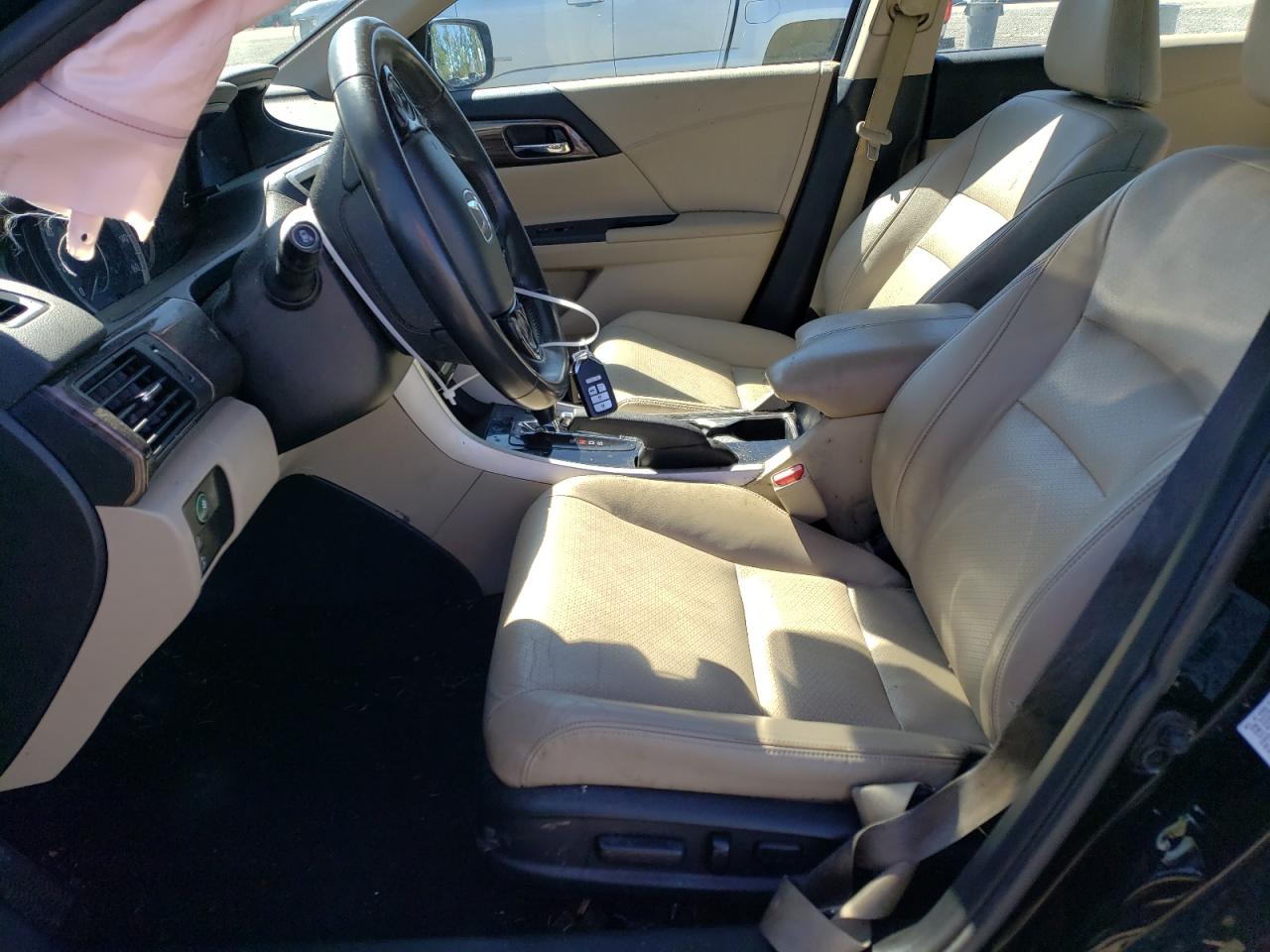 1HGCR3F02HA024352 HONDA ACCORD 2017