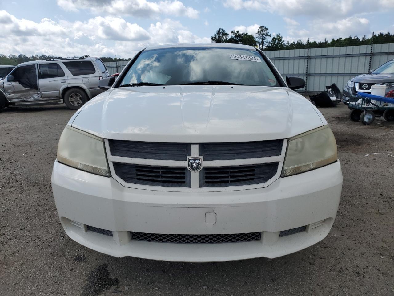 1B3LC46K18N687428 2008 Dodge Avenger Se