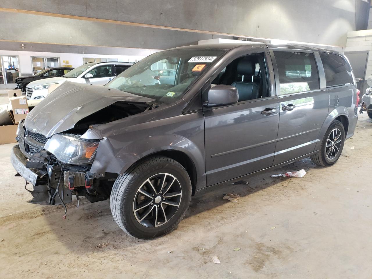 2C4RDGCG2HR646462 2017 Dodge Grand Caravan Sxt