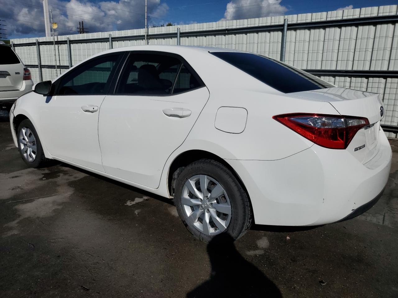 2016 Toyota Corolla L vin: 5YFBURHE9GP407395