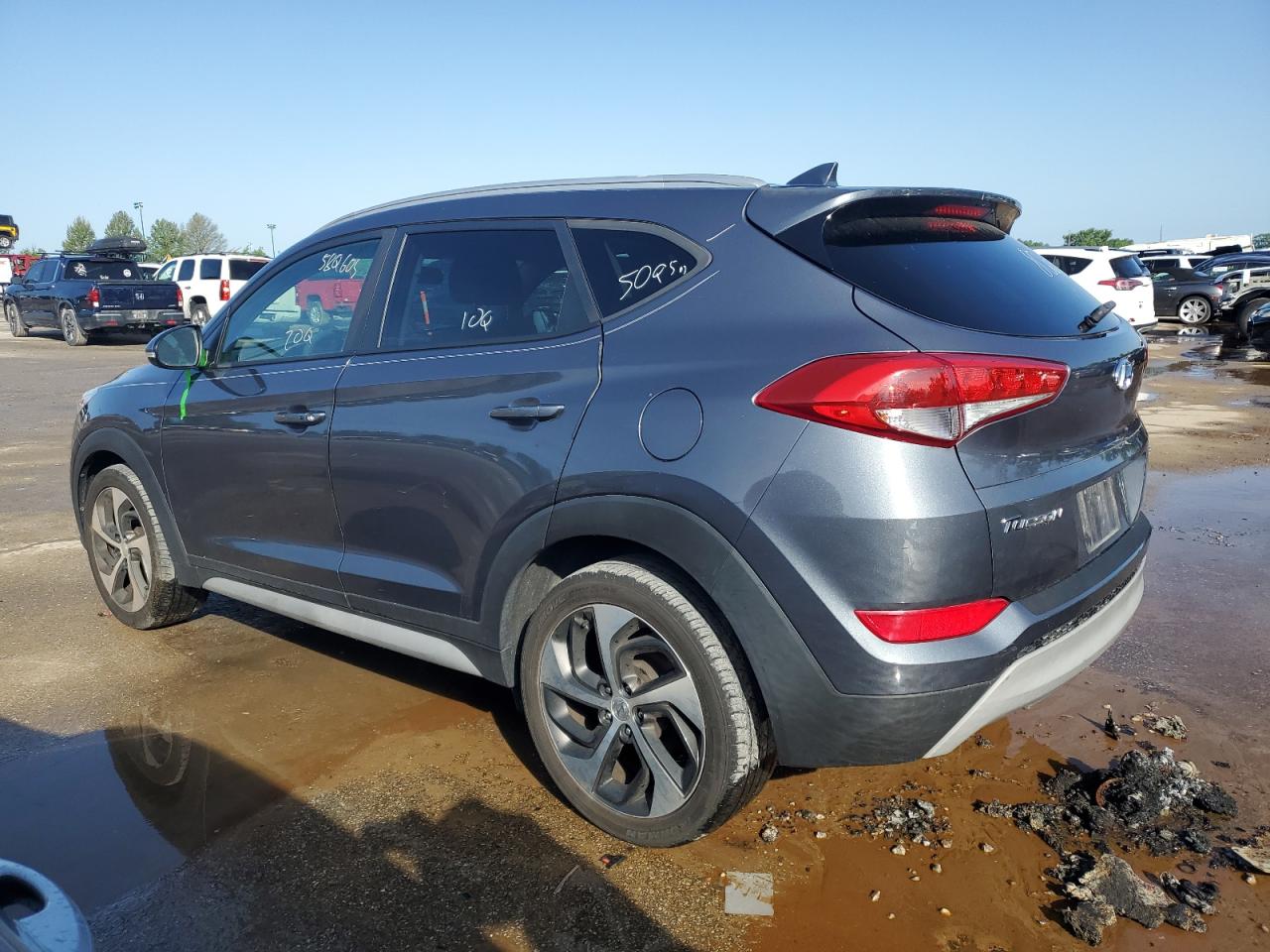 2018 Hyundai Tucson Sport vin: KM8J33AL0JU761090