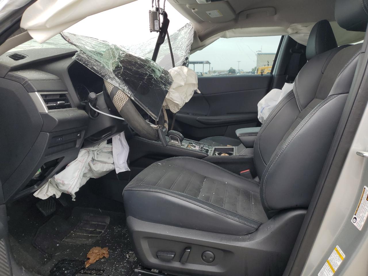 JA4J4UA8XNZ045092 2022 Mitsubishi Outlander Se