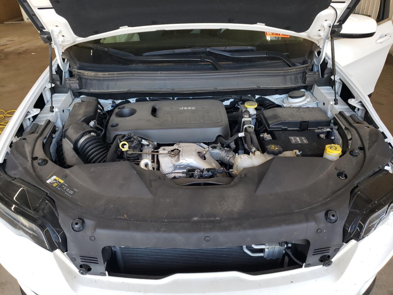 1C4PJMDN4KD320488 2019 Jeep Cherokee Limited