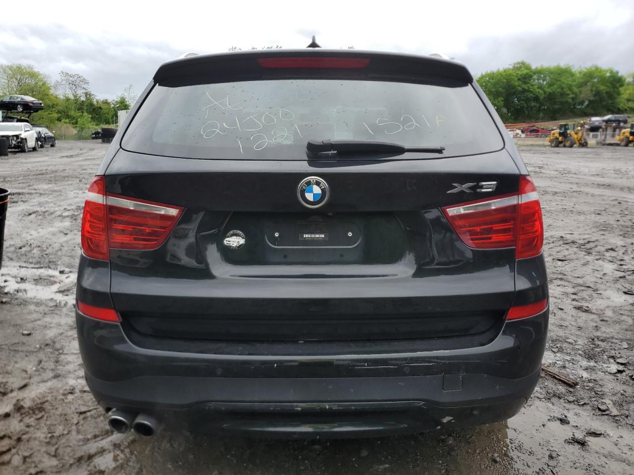 5UXWX9C37H0W69828 2017 BMW X3 xDrive28I