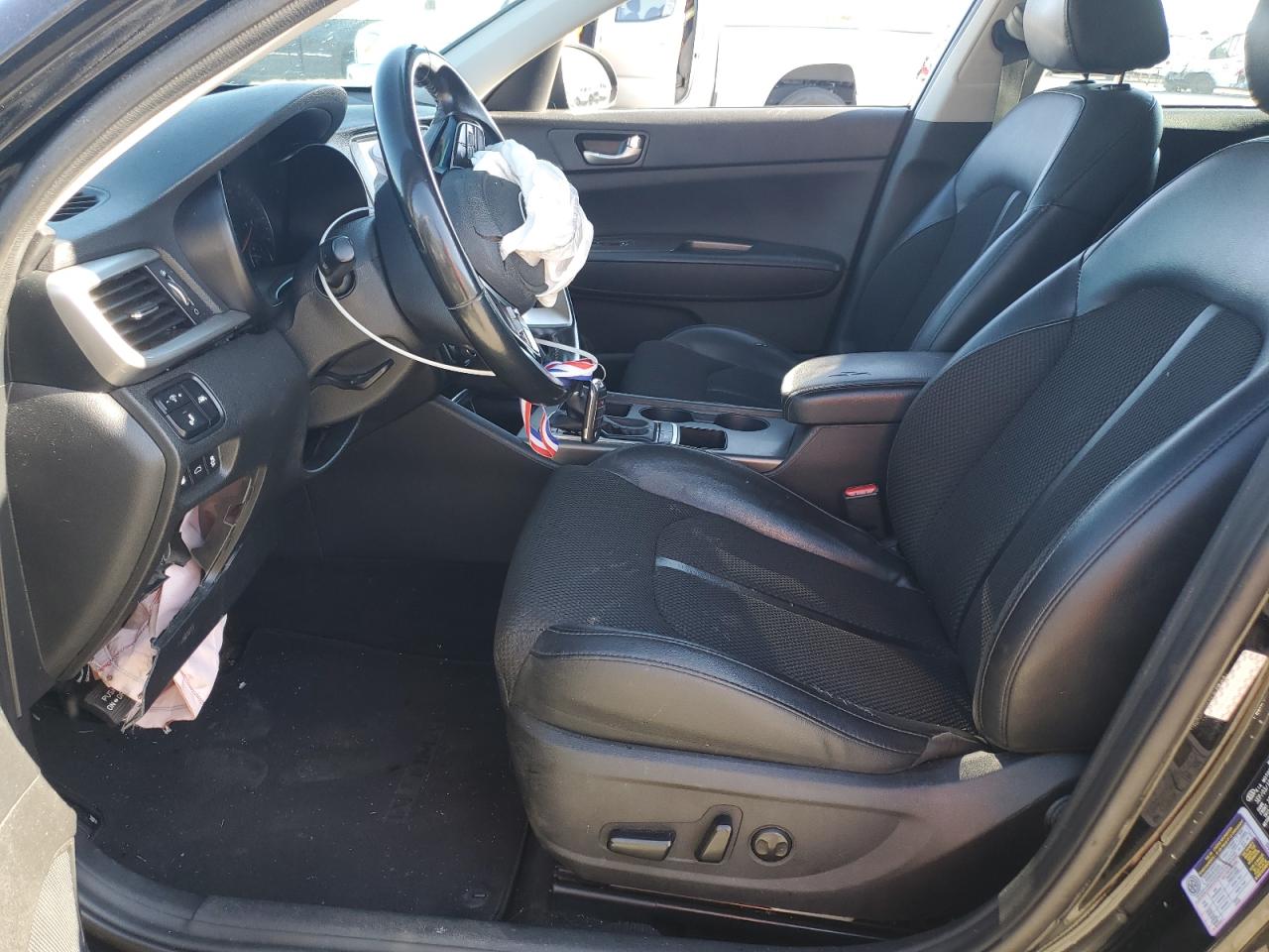 5XXGT4L35LG403056 2020 Kia Optima Lx