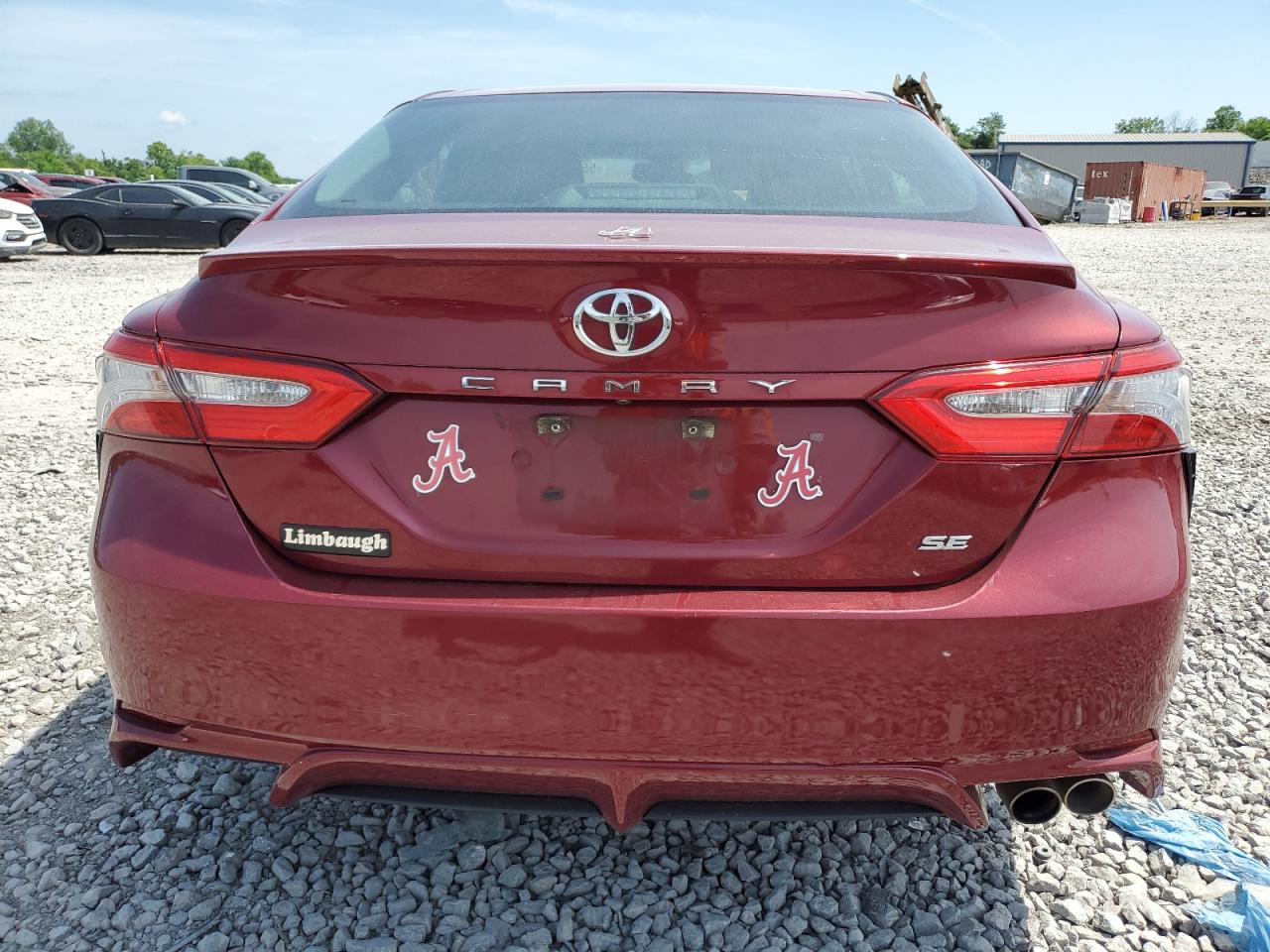 4T1B11HK6JU568552 TOYOTA CAMRY 2018