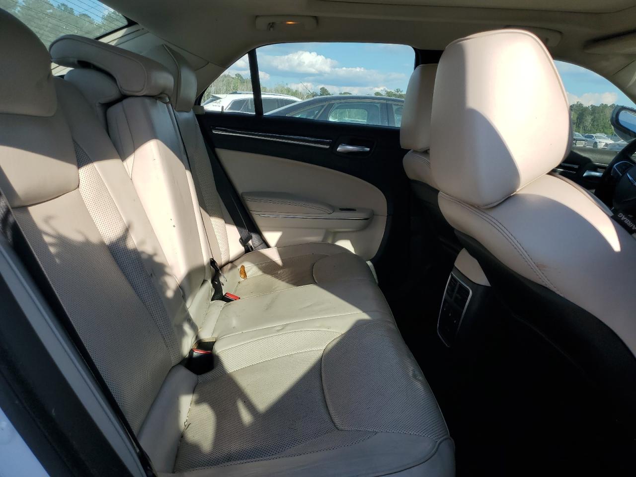 2C3CCAEG7GH190390 2016 Chrysler 300C