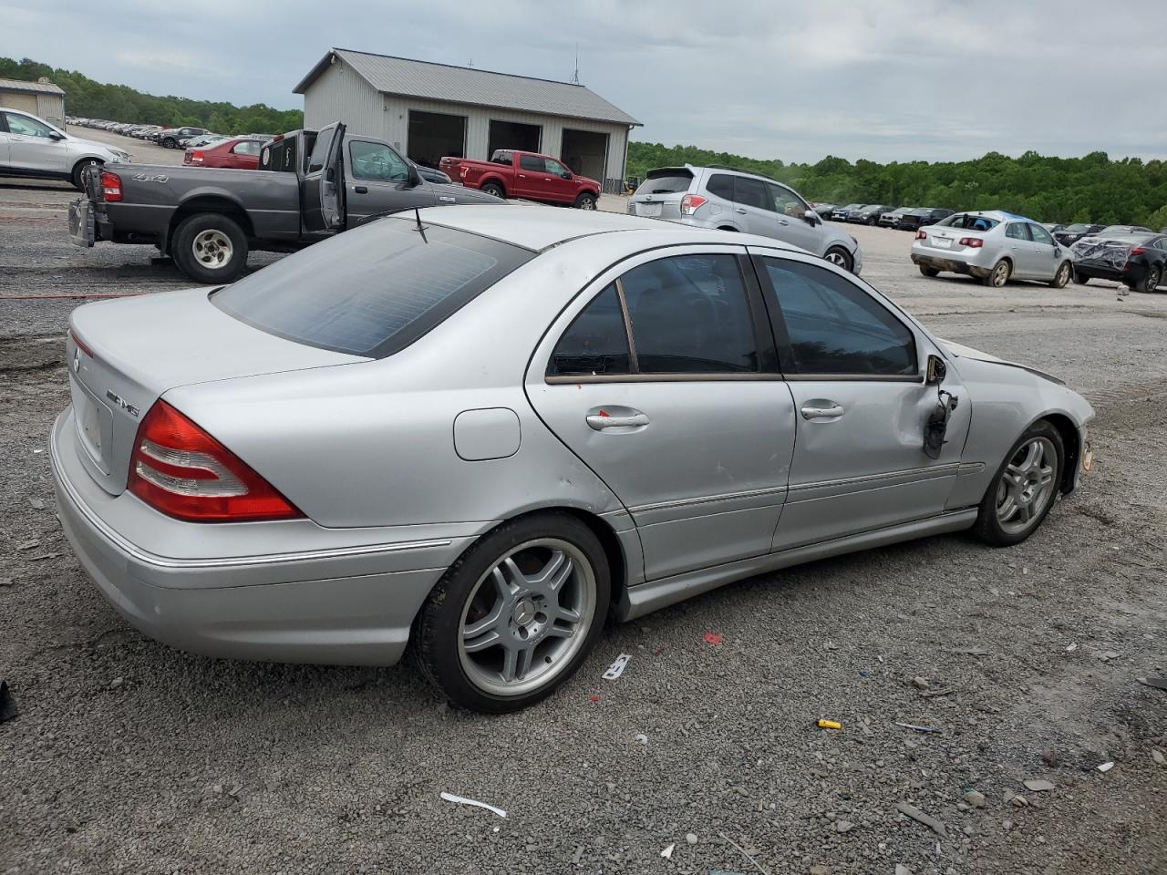 WDBRF65J02F269592 2002 Mercedes-Benz C 32 Amg Kompressor