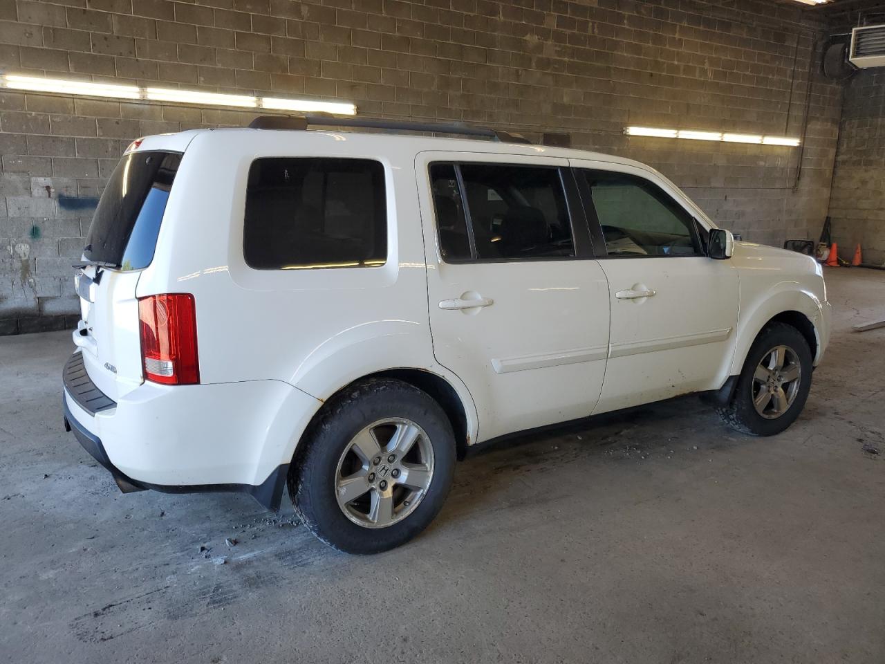 5FNYF4H79BB007463 2011 Honda Pilot Exln