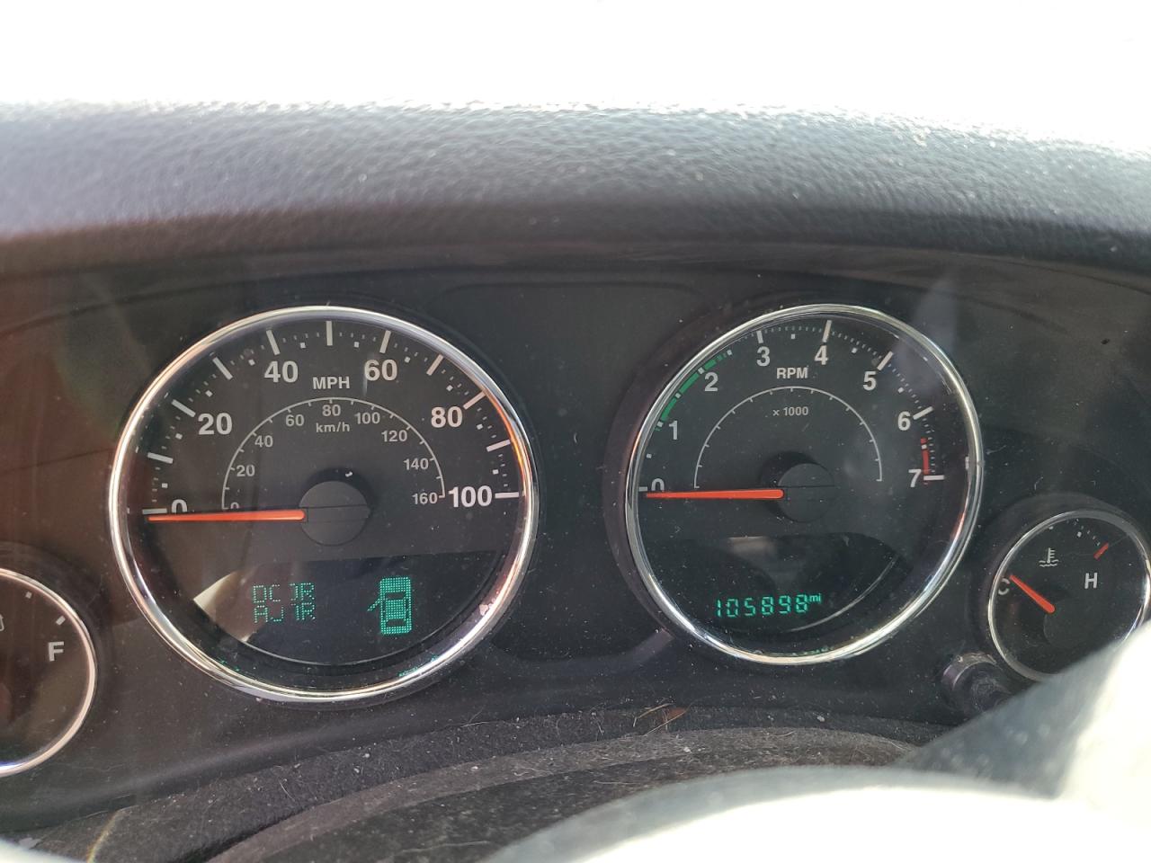 1C4BJWDG6GL284212 2016 Jeep Wrangler Unlimited Sport