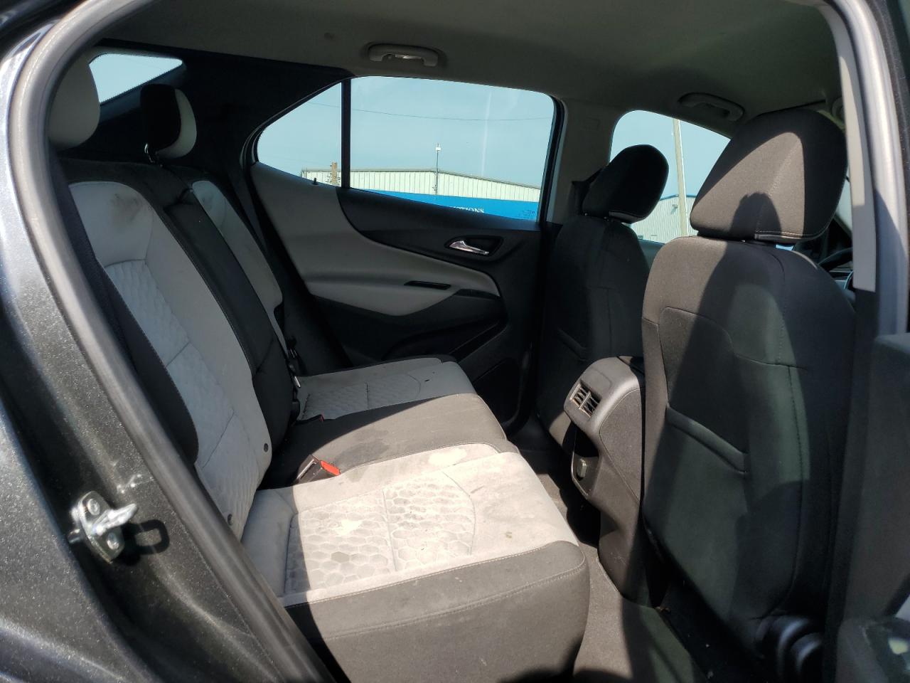 2GNAXHEV5J6111811 CHEVROLET EQUINOX 2018