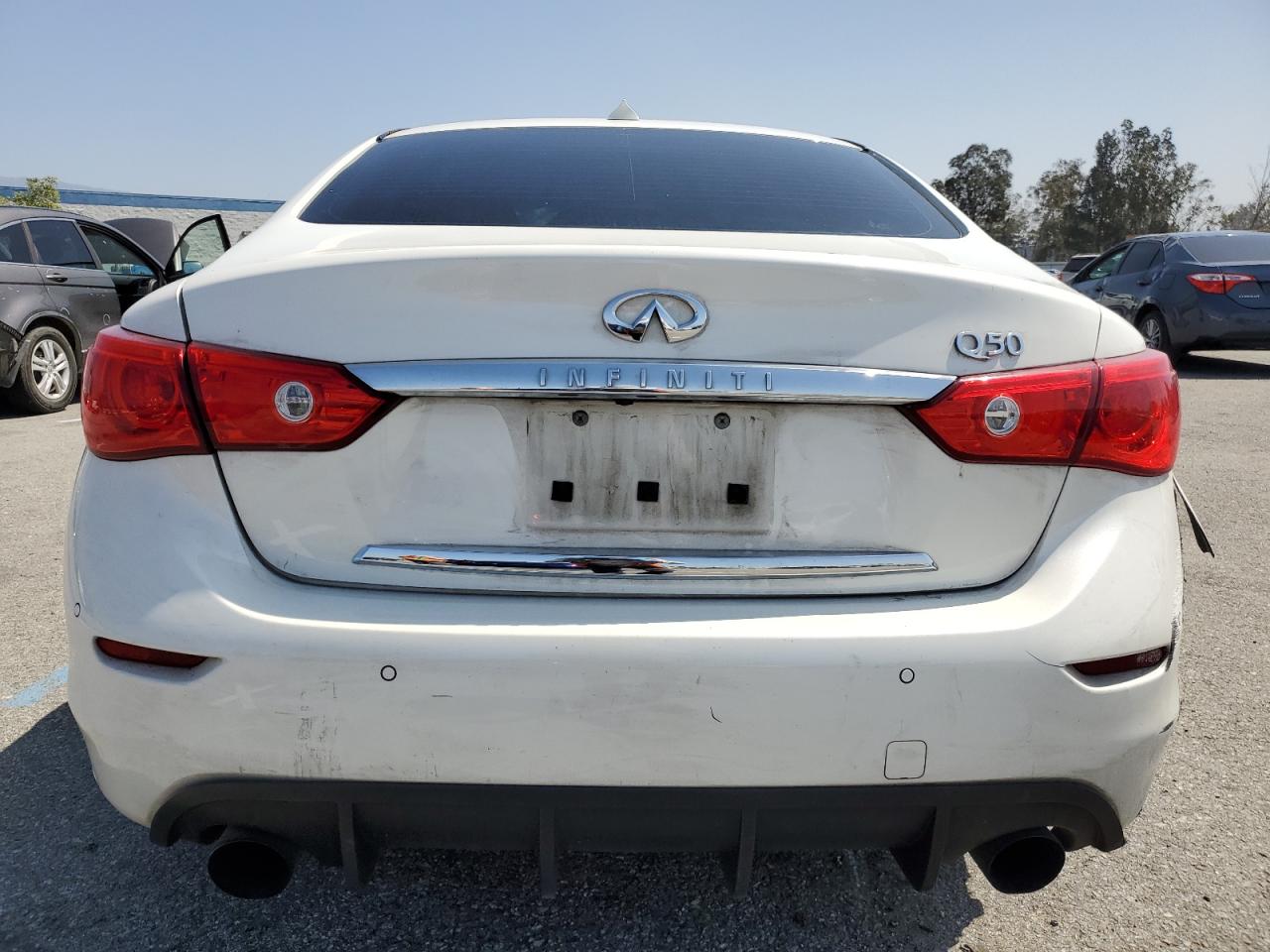 JN1EV7AP1GM305976 2016 Infiniti Q50 Premium