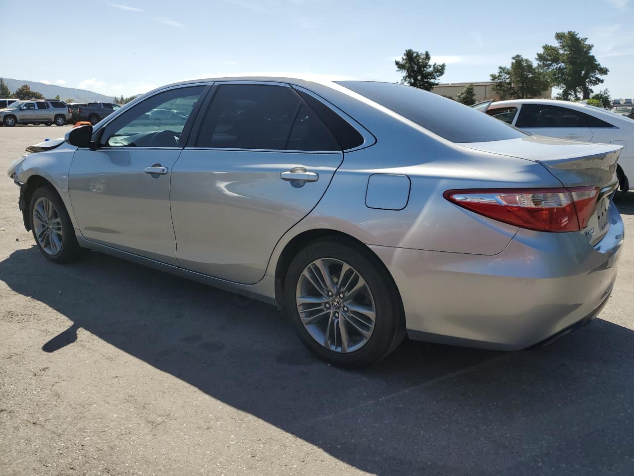 2016 Toyota Camry Le vin: 4T1BF1FK6GU256096