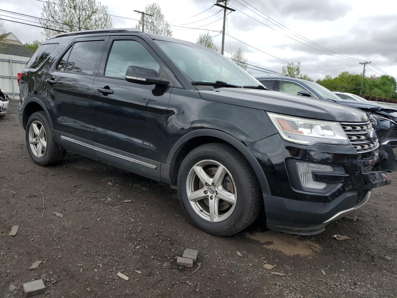 1FM5K8D82HGE32084 2017 Ford Explorer Xlt