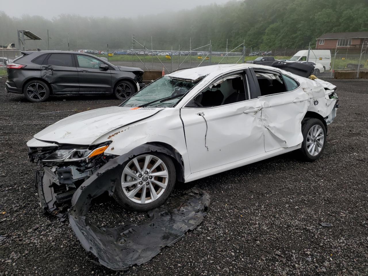 2023 Toyota Camry Le vin: 4T1C11AK1PU791475