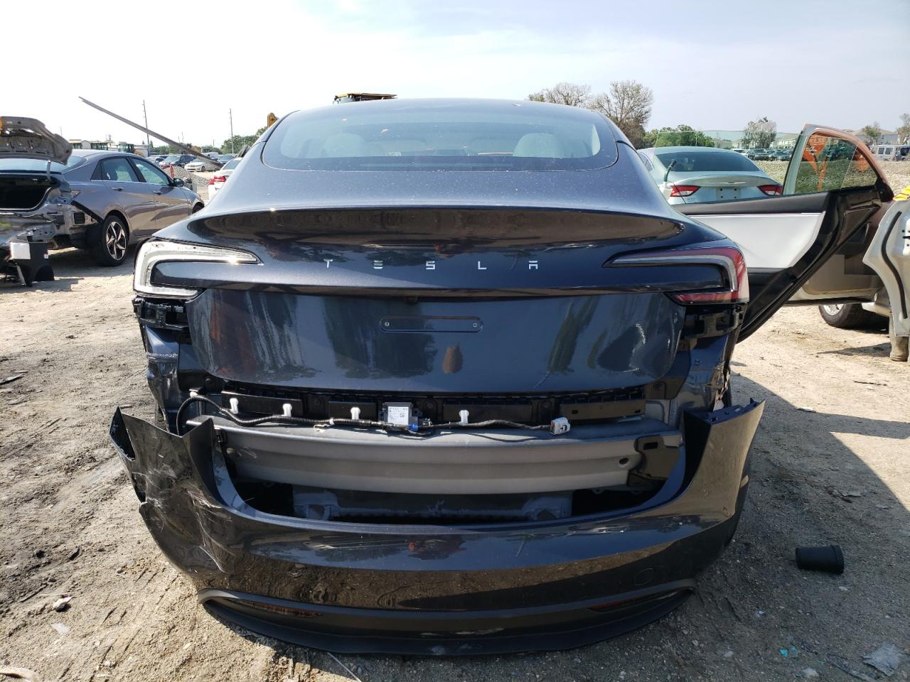 5YJ3E1EA5RF747615 2024 Tesla Model 3