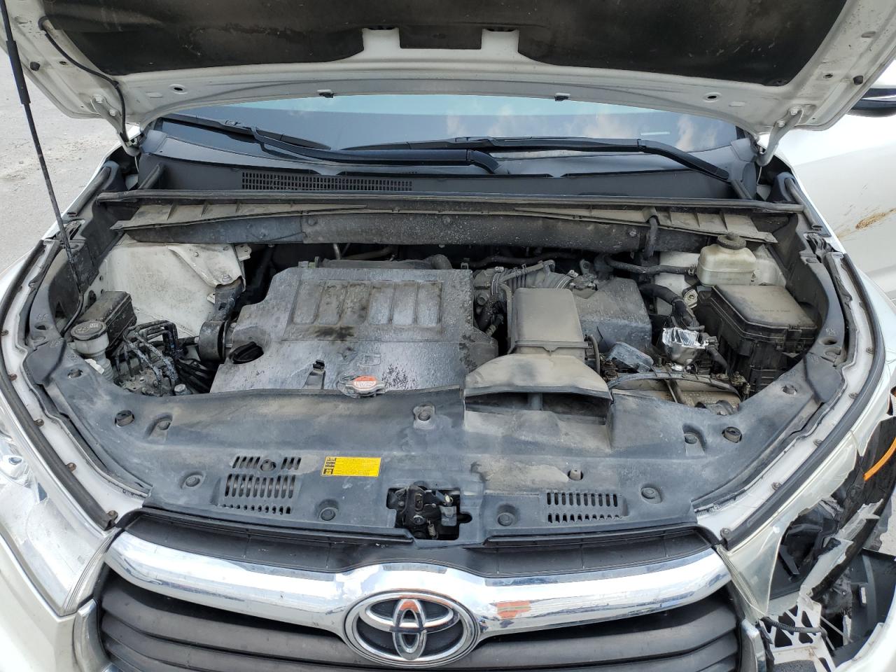 5TDKKRFH8FS110787 2015 Toyota Highlander Xle