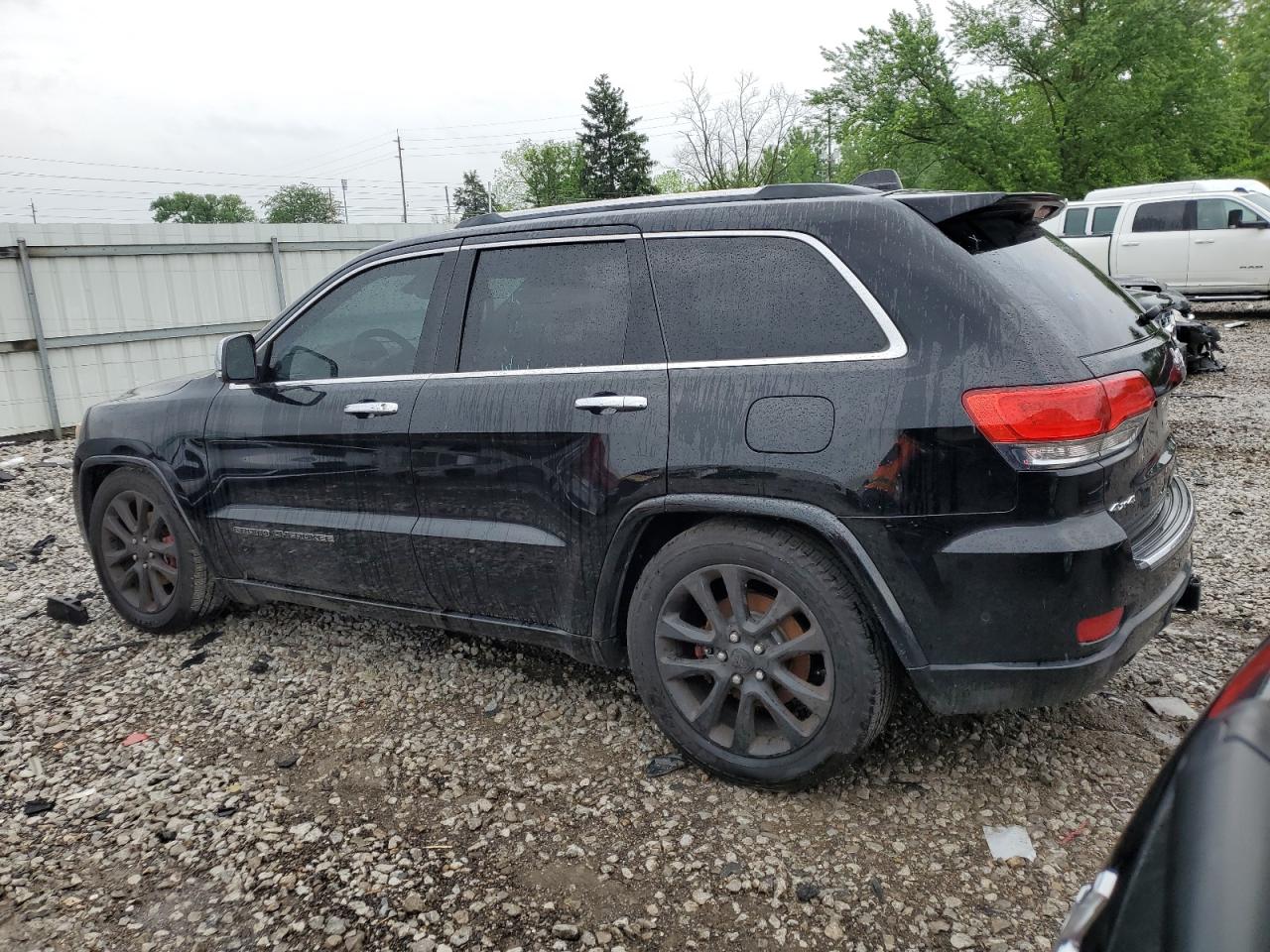 2018 Jeep Grand Cherokee Overland vin: 1C4RJFCG3JC322258