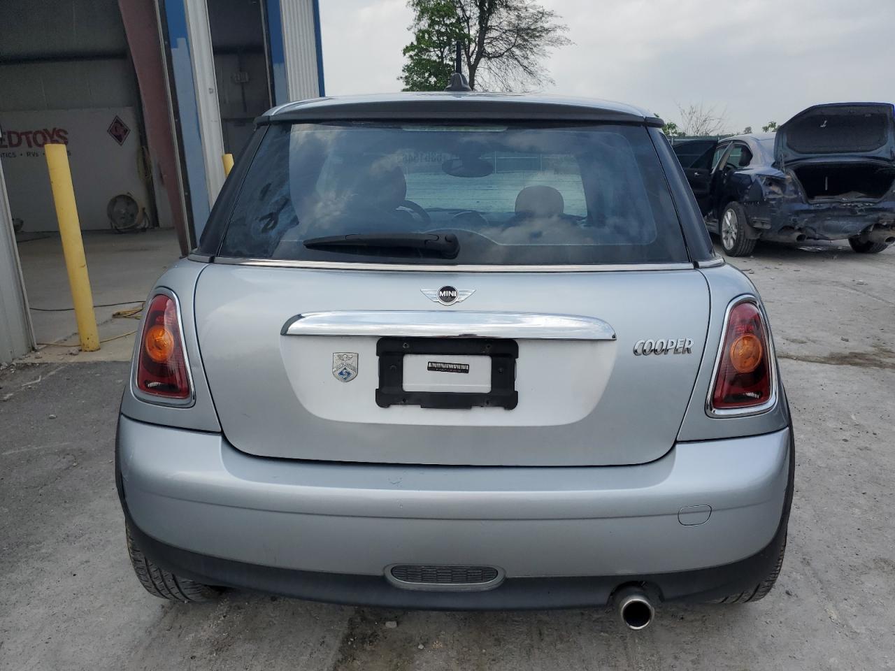 WMWMF33549TW79188 2009 Mini Cooper