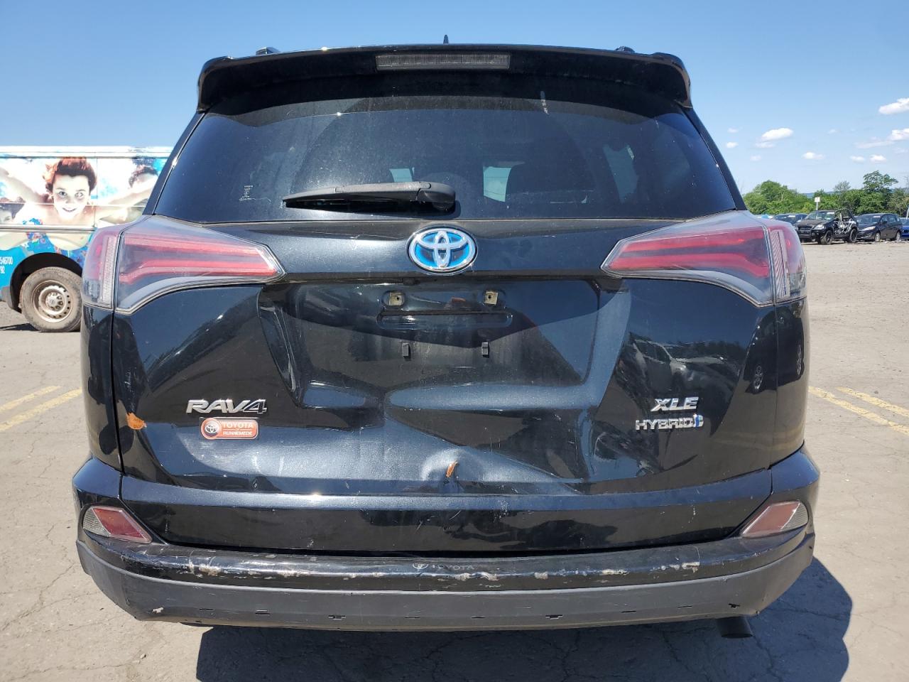 JTMRJREV4HD084244 2017 Toyota Rav4 Hv Le