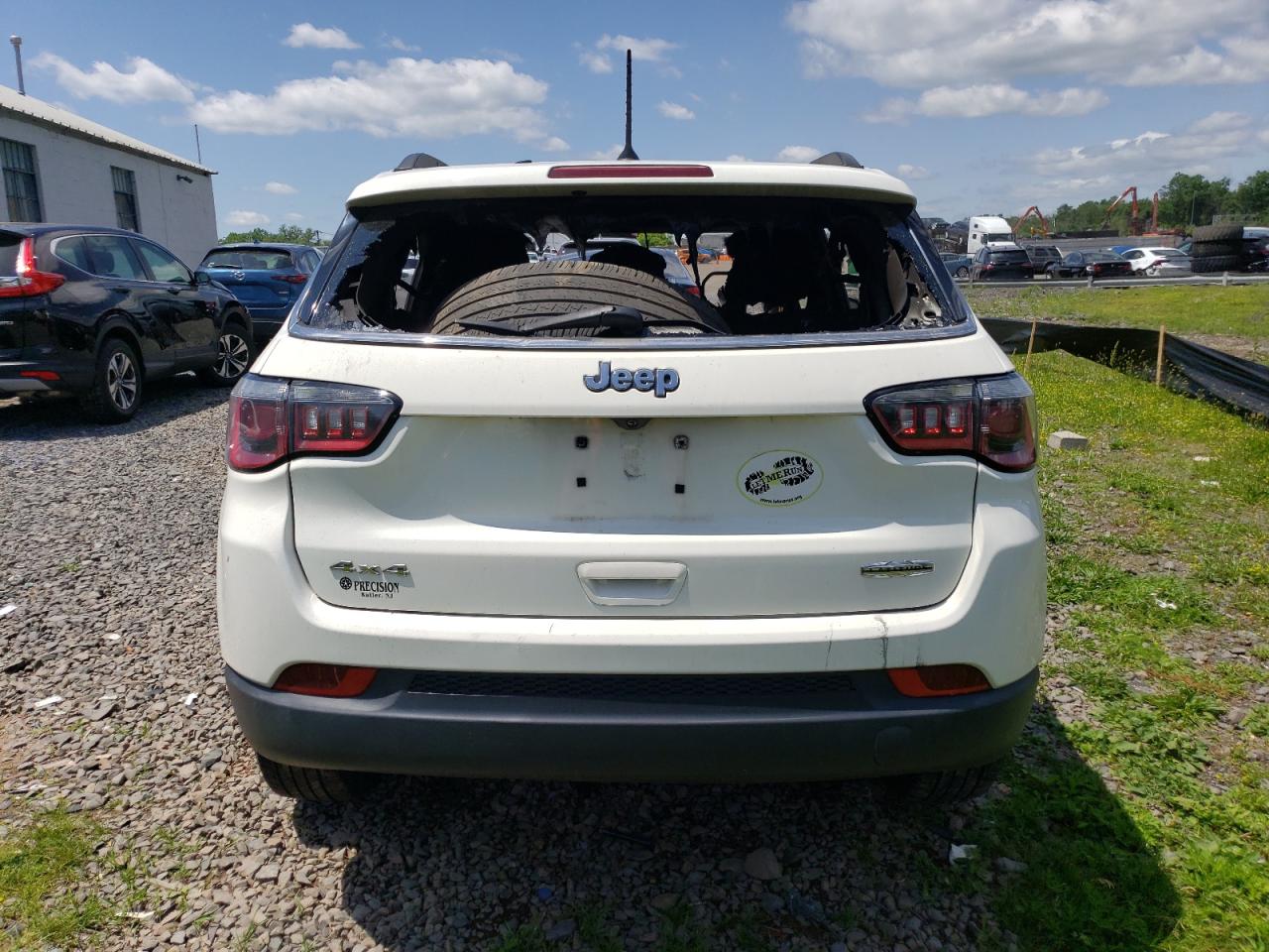 3C4NJDBB6HT651639 2017 Jeep Compass Latitude