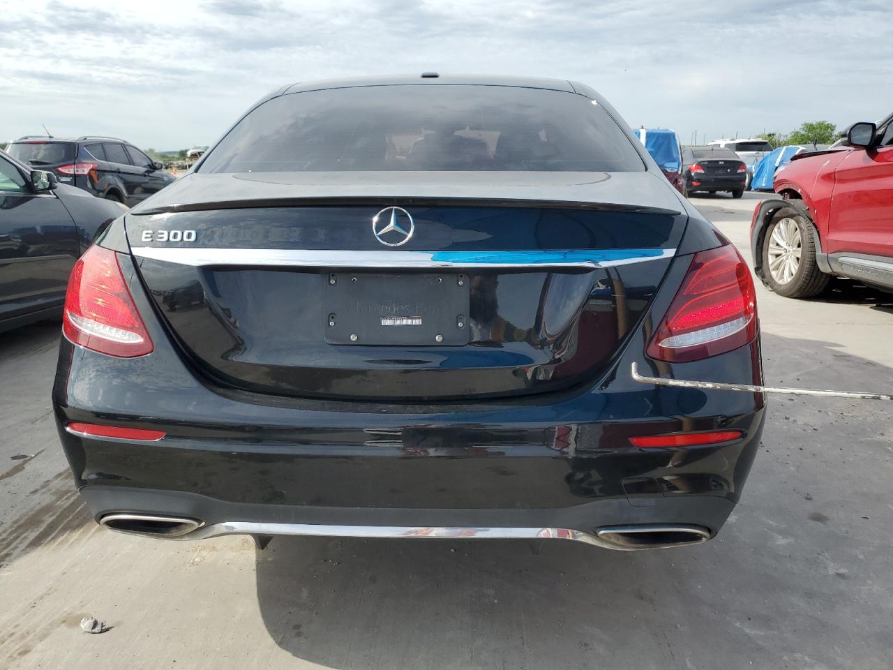 WDDZF4JB0KA547589 2019 Mercedes-Benz E 300