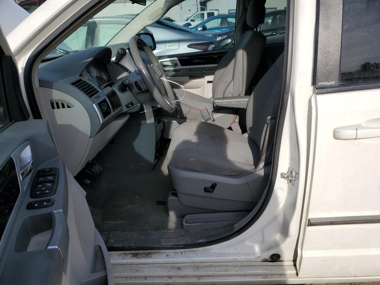 2D4RN6DX2AR389513 2010 Dodge Grand Caravan Crew