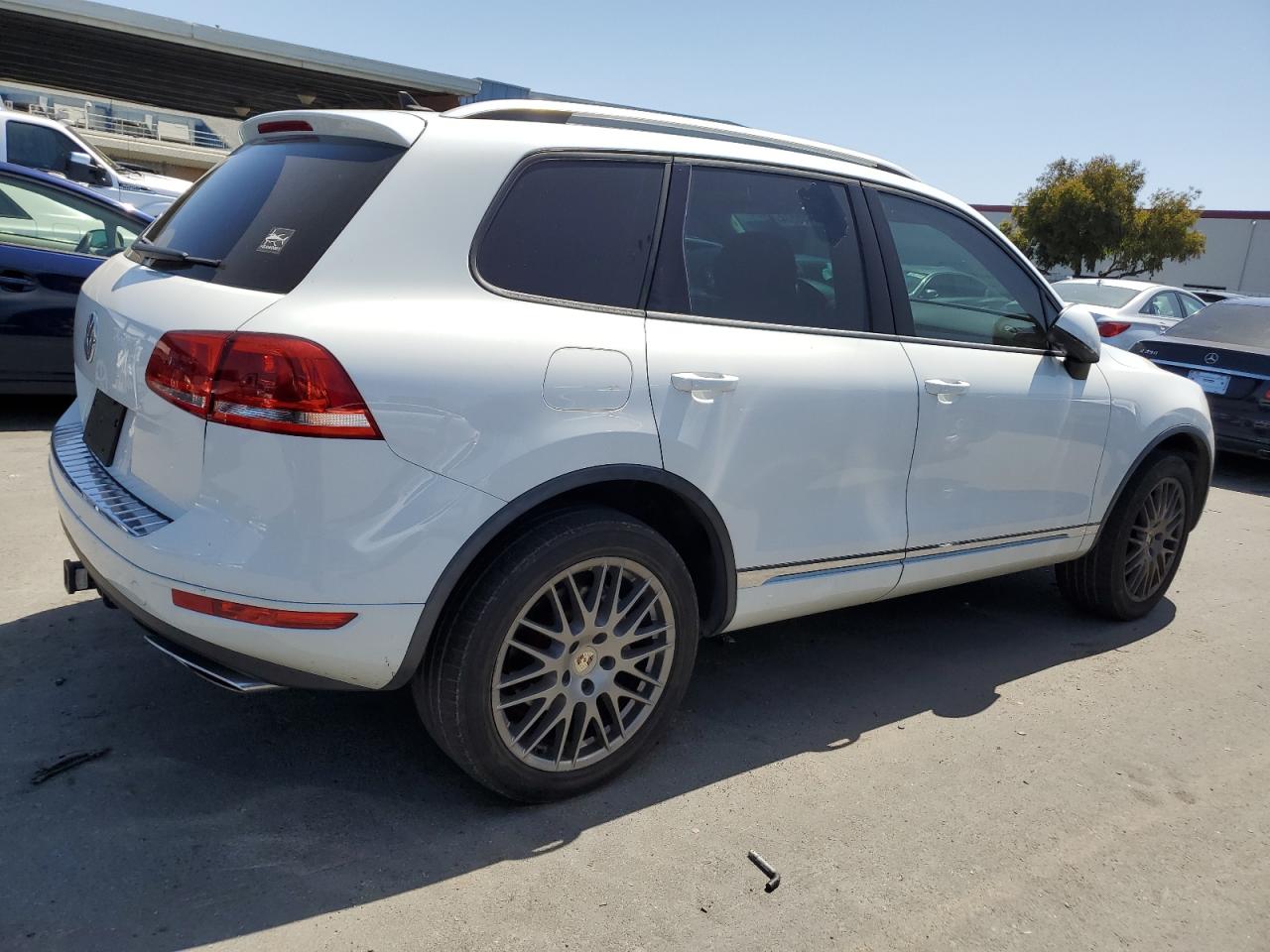 WVGEP9BP2ED011240 2014 Volkswagen Touareg V6 Tdi