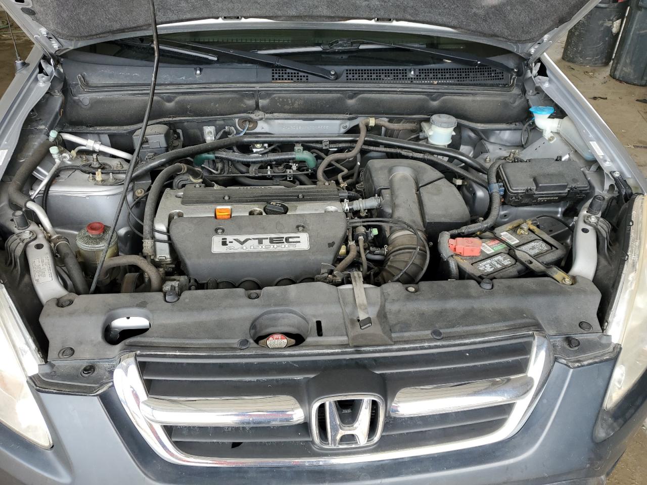 JHLRD684X4C008555 2004 Honda Cr-V Lx