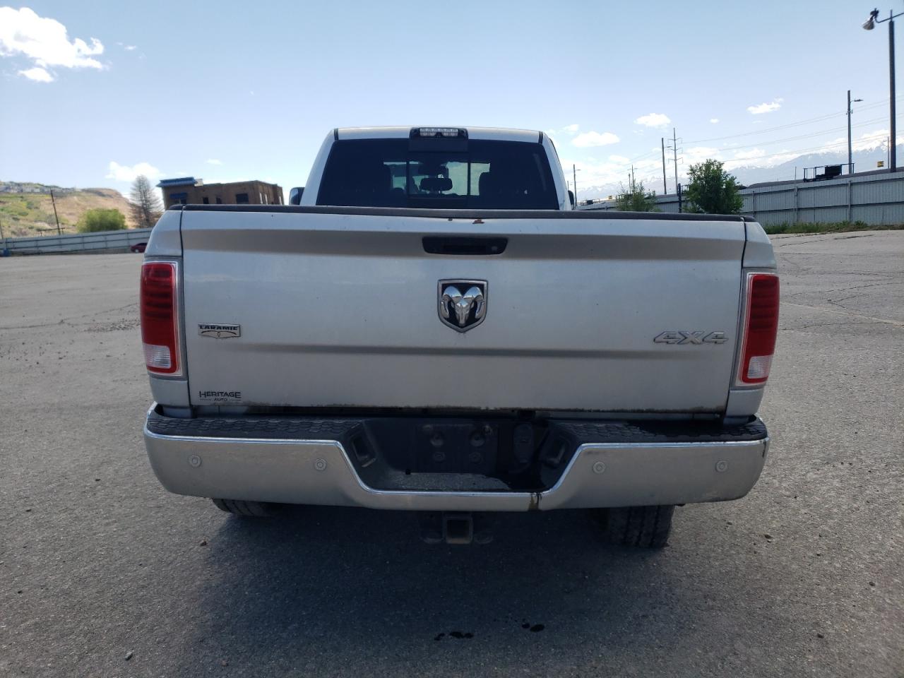 3C63R3JL4JG354699 2018 Ram 3500 Laramie