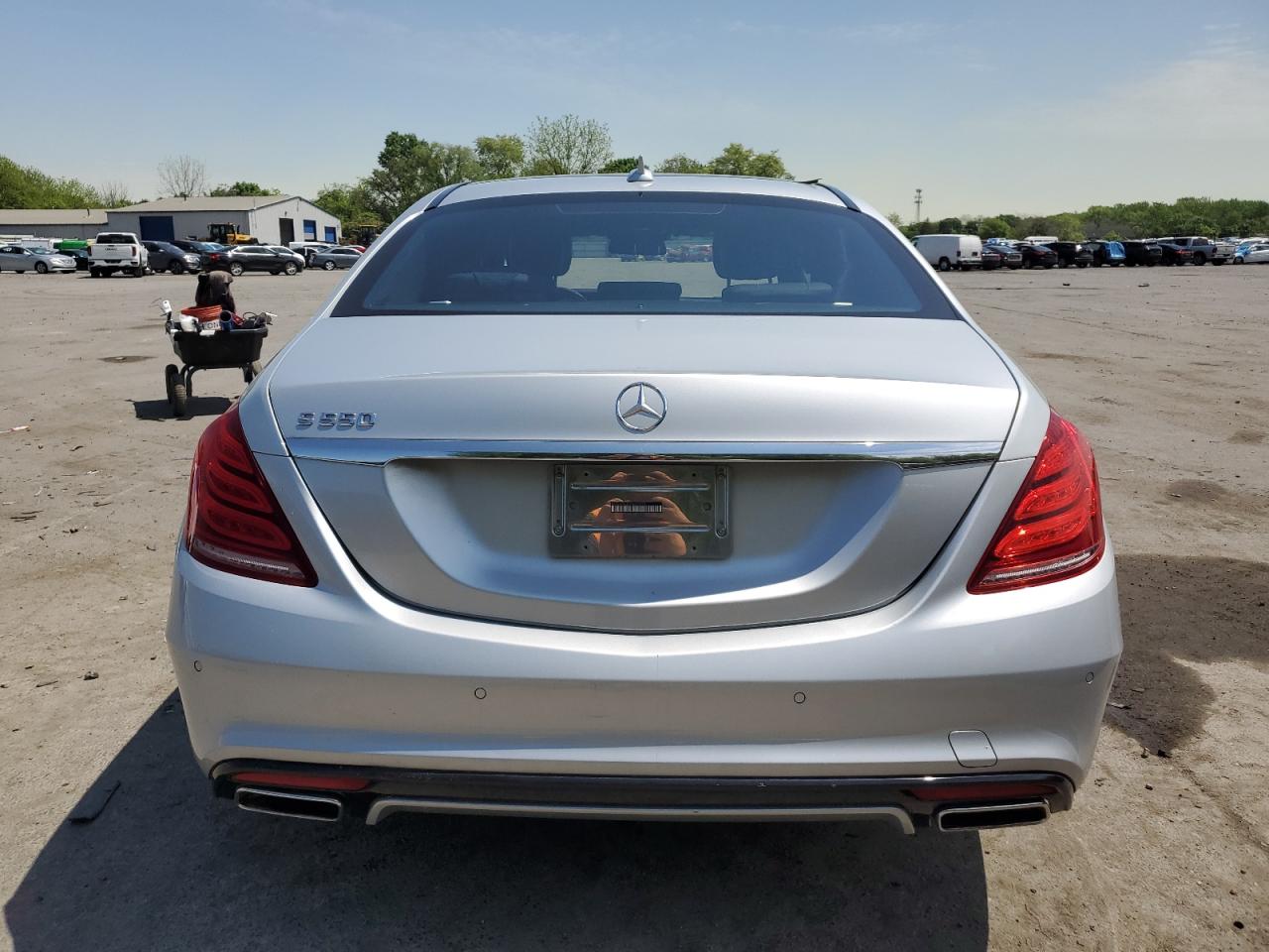 2014 Mercedes-Benz S 550 vin: WDDUG8CB2EA009279