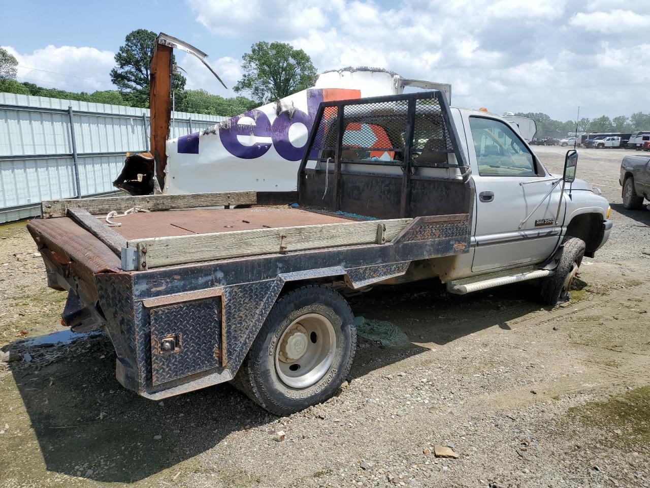 3B6MF366XWM248957 1998 Dodge Ram 3500