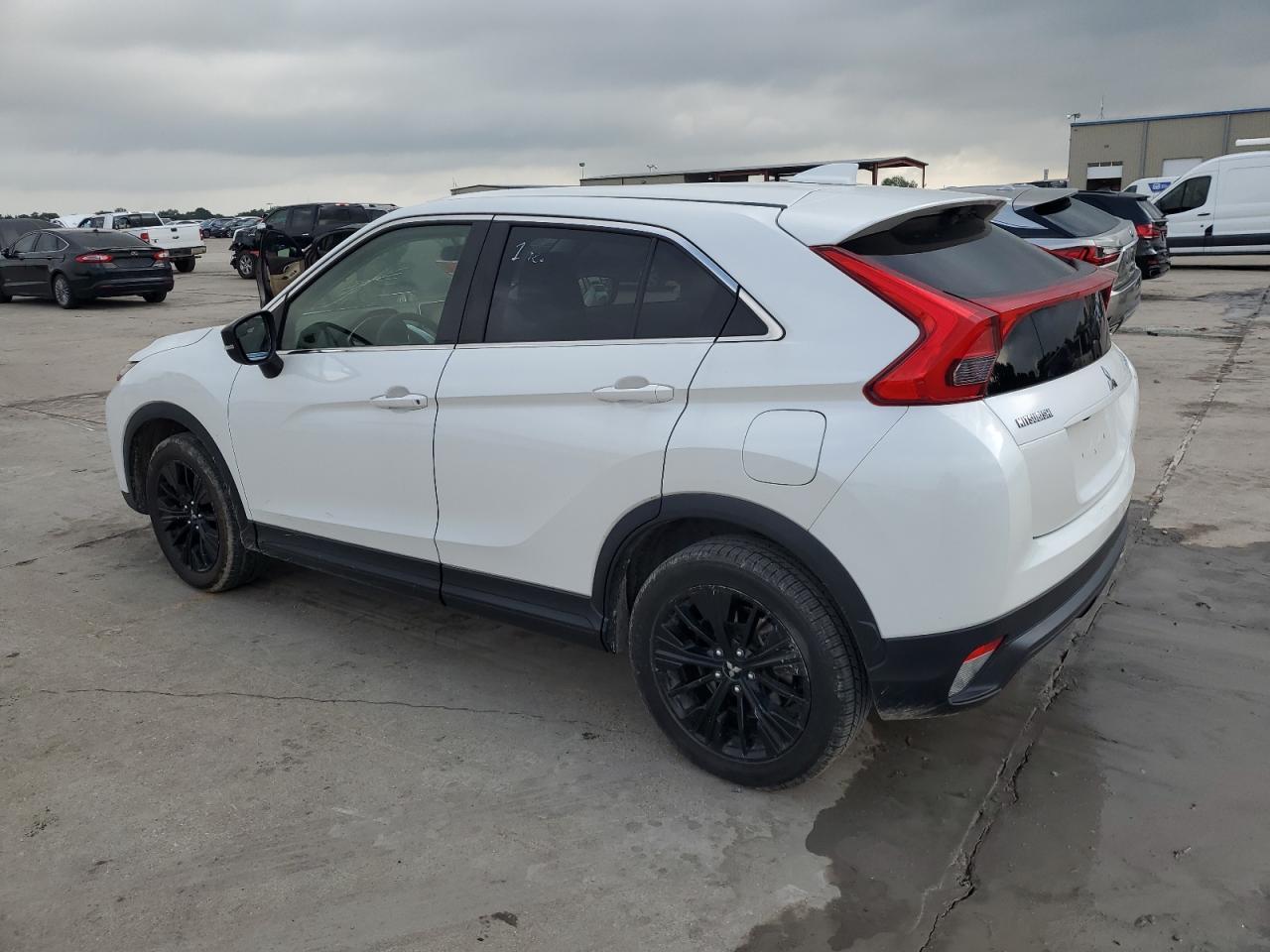 2018 Mitsubishi Eclipse Cross Le vin: JA4AT4AAXJZ046579