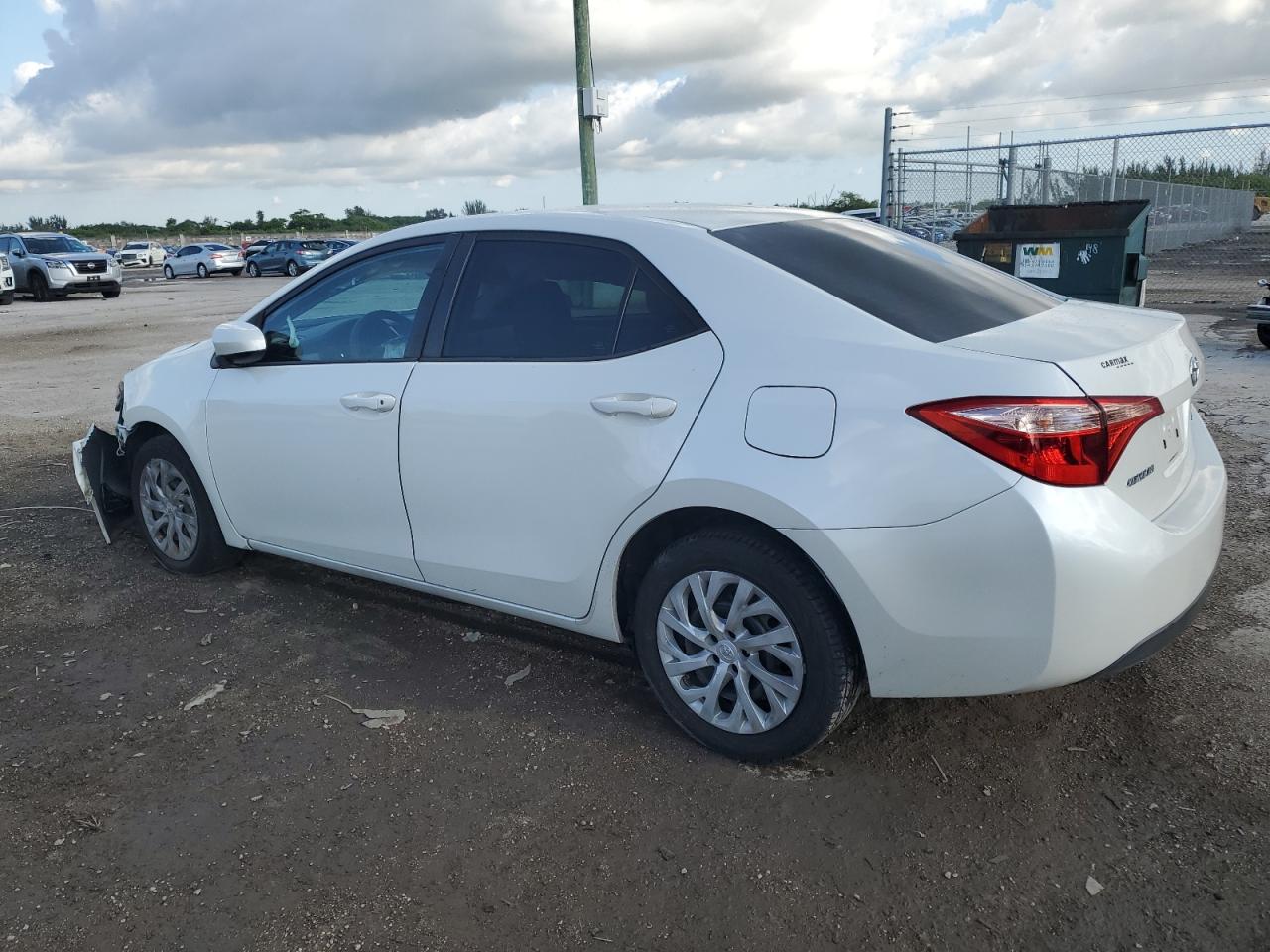 2017 Toyota Corolla L vin: 5YFBURHE8HP725817