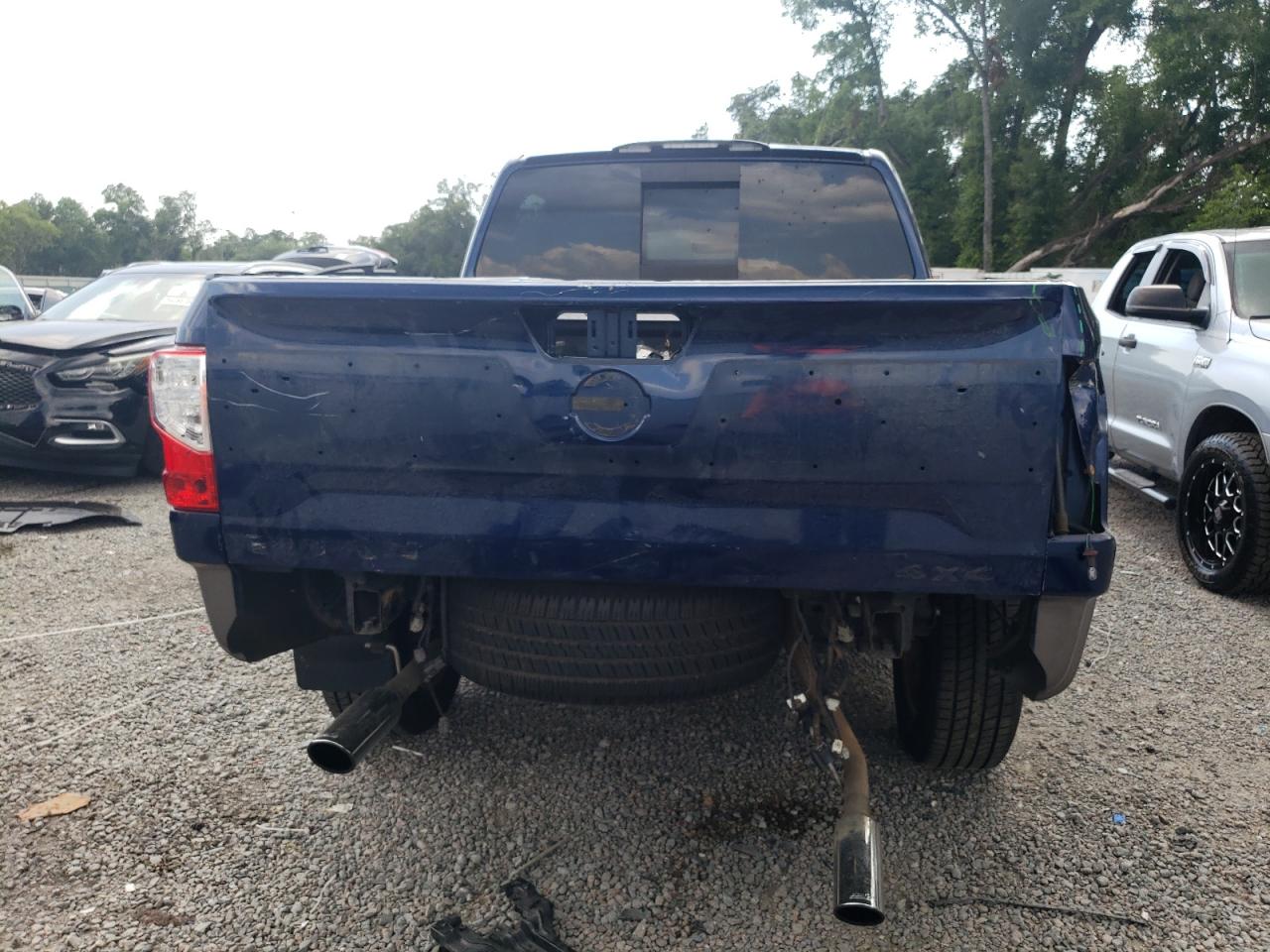 1N6AA1E5XJN531347 NISSAN TITAN 2018