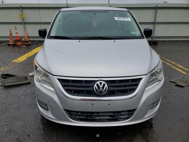 2010 Volkswagen Routan S VIN: 2V4RW4D16AR360645 Lot: 53810314