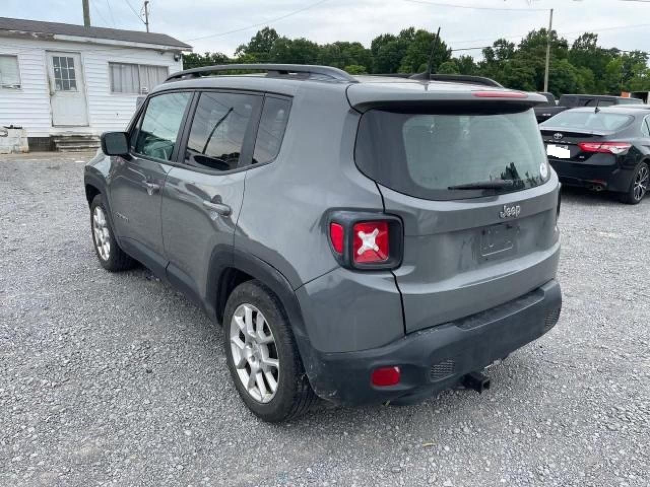 2021 Jeep Renegade Latitude vin: ZACNJCBB9MPM46244