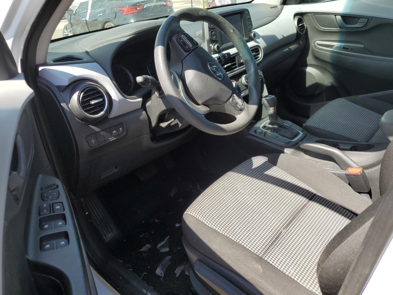 KM8K12AA1KU340046 2019 Hyundai Kona Se