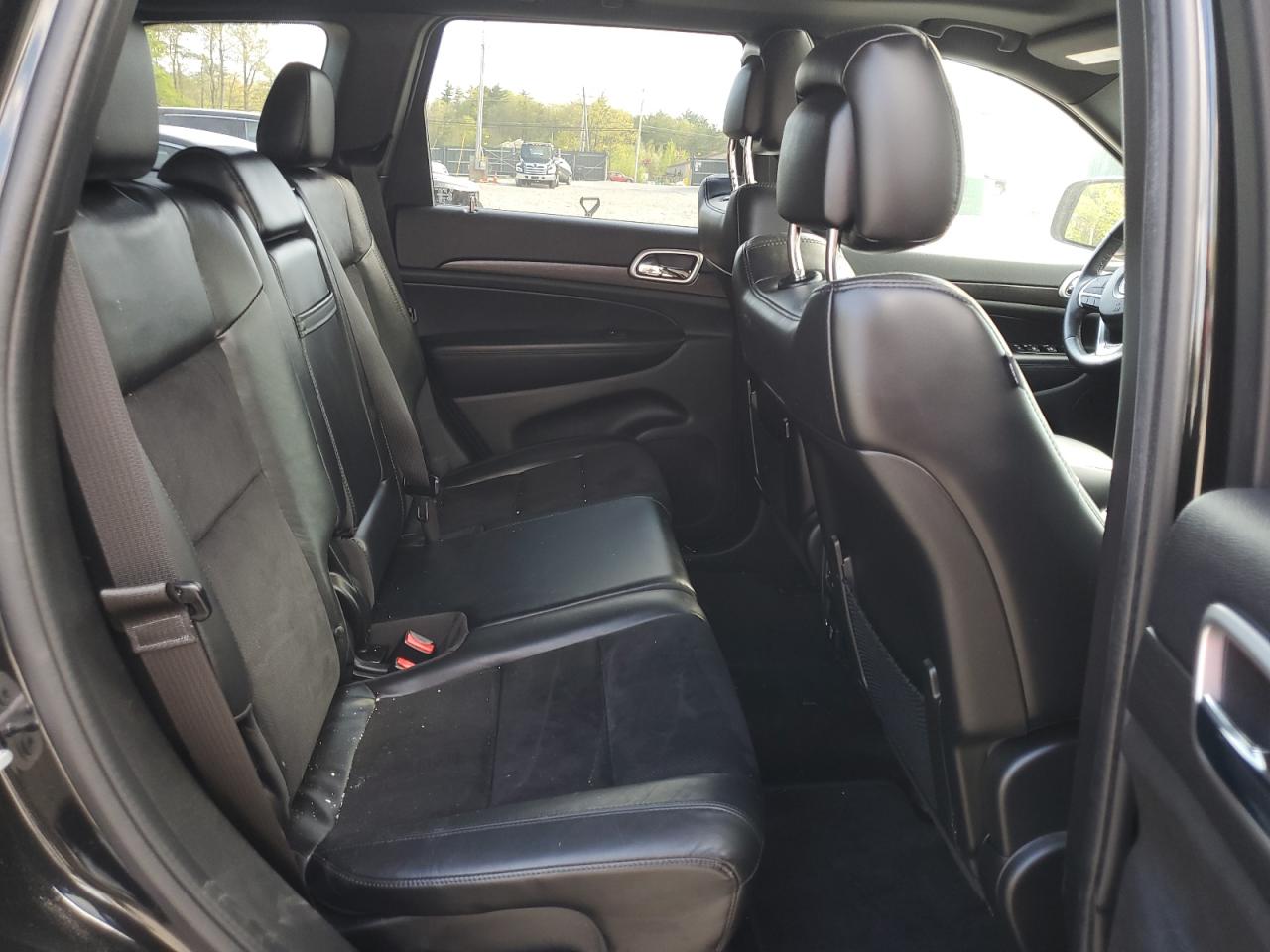 1C4RJFAG0FC893328 2015 Jeep Grand Cherokee Laredo