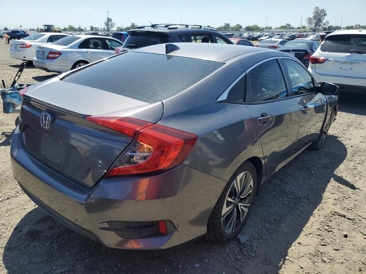 JHMFC1F38JX031724 2018 Honda Civic Ex