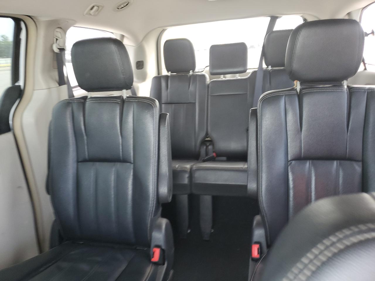 2C4RC1BG9GR157041 2016 Chrysler Town & Country Touring