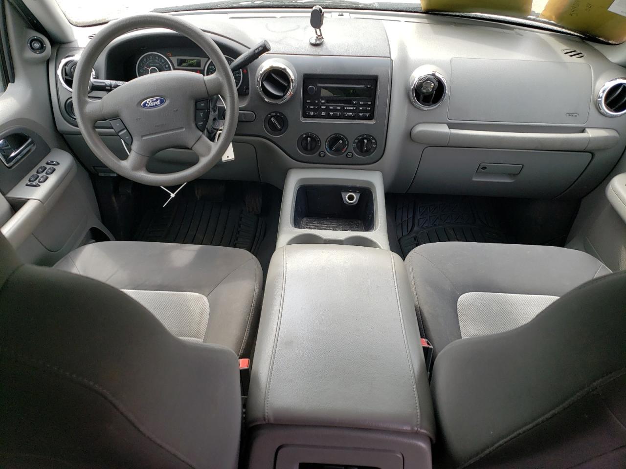 1FMPU16535LA66538 2005 Ford Expedition Xlt