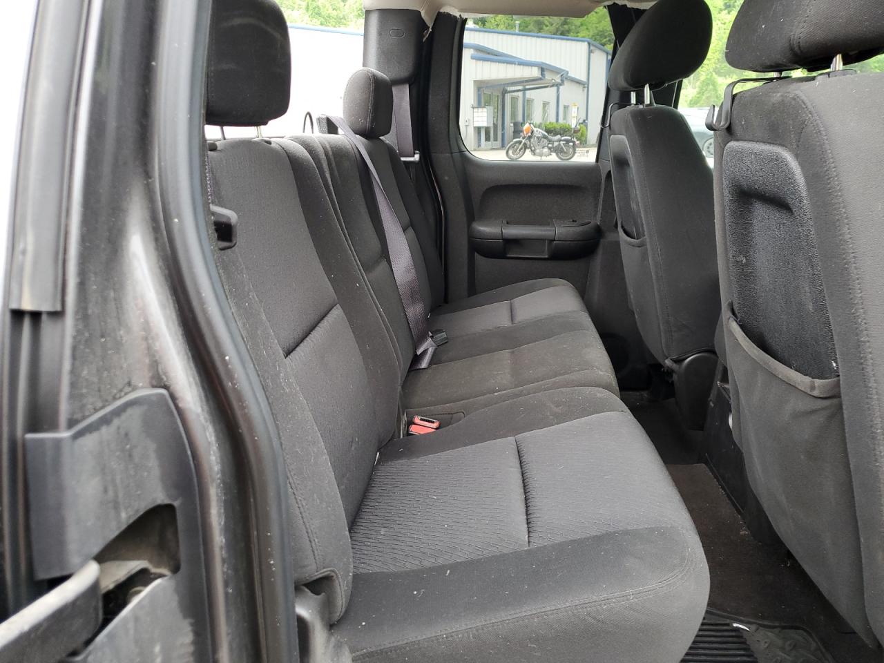 1GCRKSEA1BZ274577 2011 Chevrolet Silverado K1500 Lt