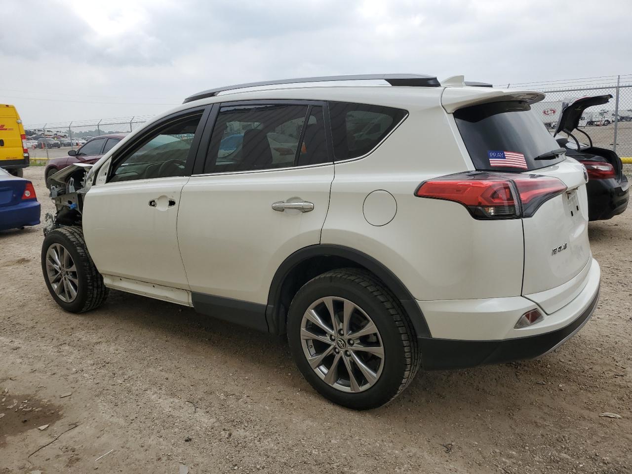 JTMYFREV5HJ720880 2017 Toyota Rav4 Limited