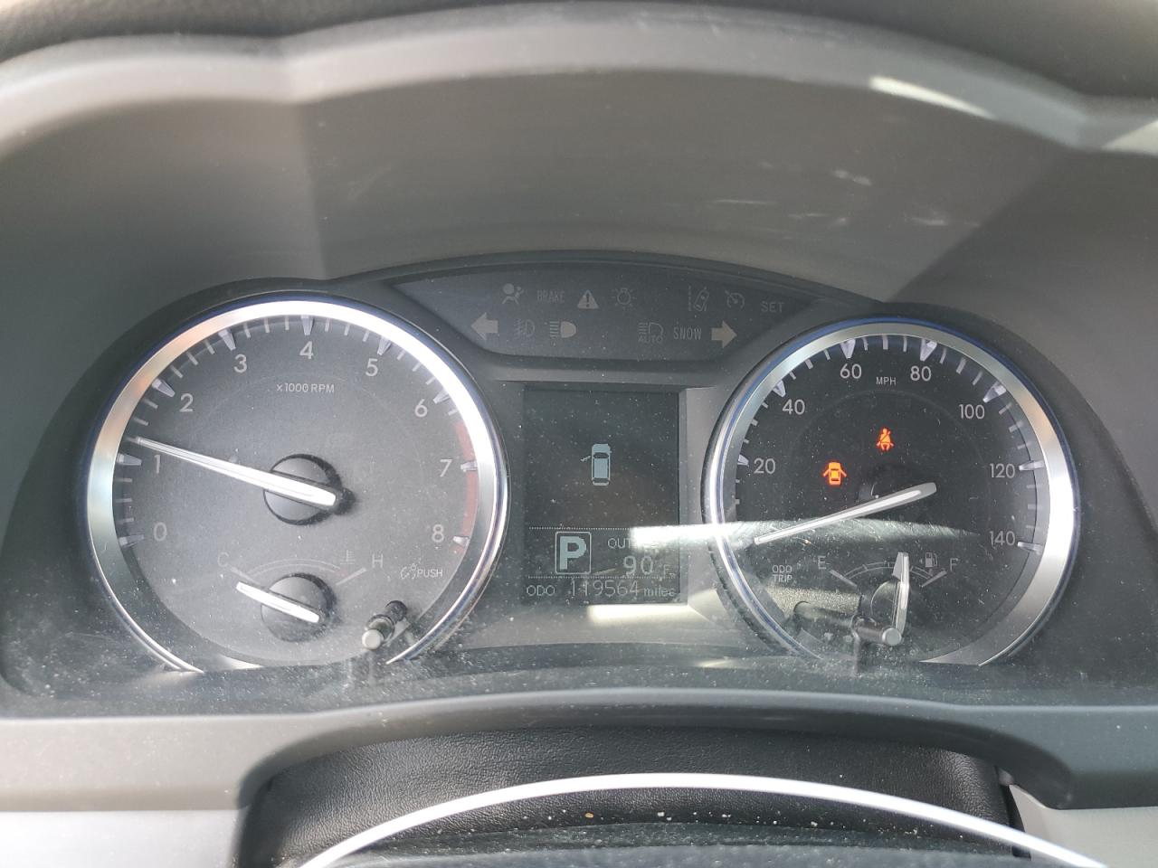 5TDZKRFH0FS070607 2015 Toyota Highlander Le