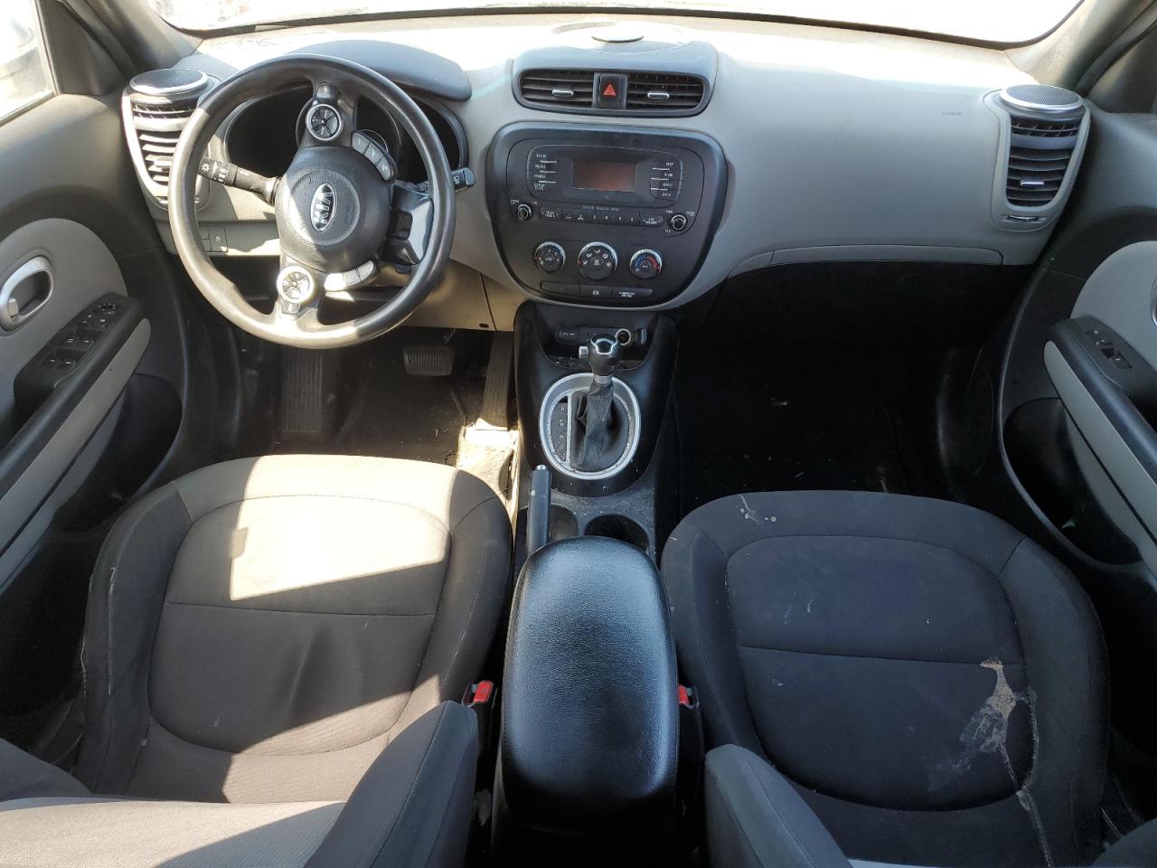 KNDJN2A22G7870755 2016 Kia Soul