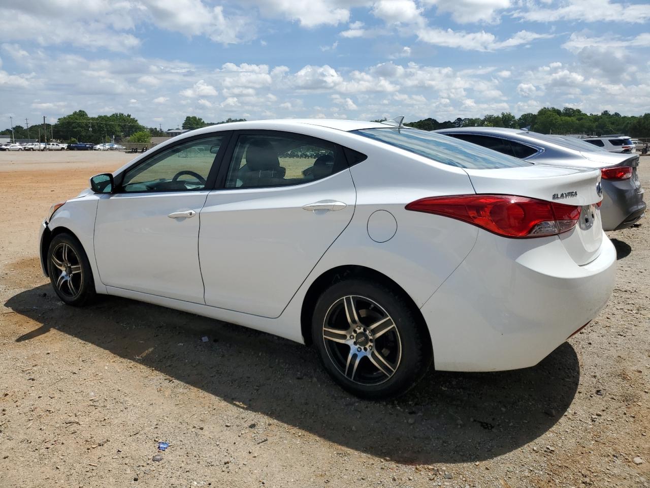 5NPDH4AE3DH445773 2013 Hyundai Elantra Gls