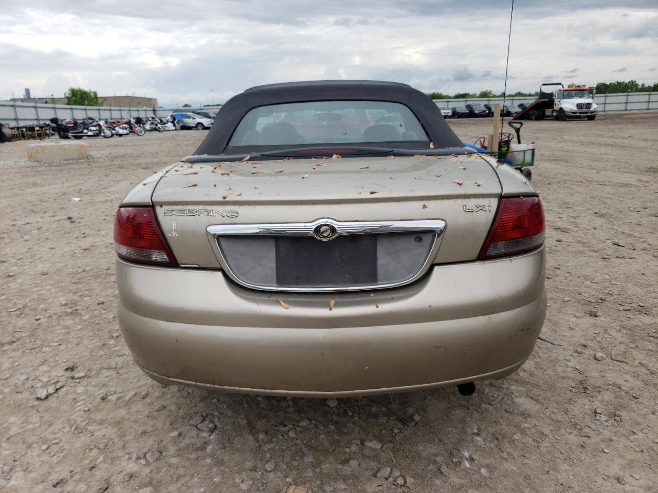 1C3EL55R04N163925 2004 Chrysler Sebring Lxi