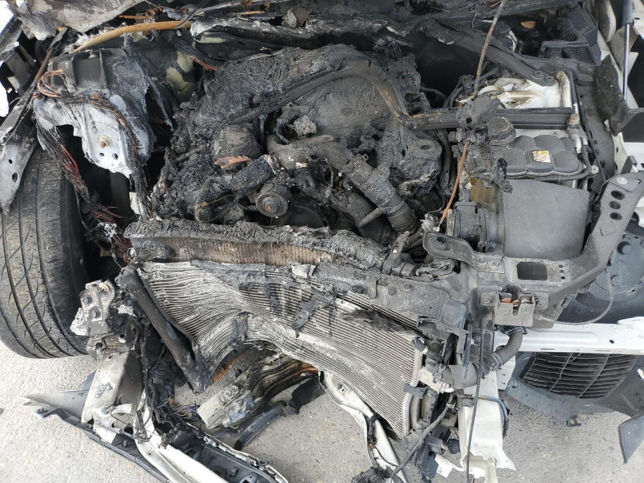 SADCL2BV6HA078334 2017 Jaguar F-Pace R - Sport